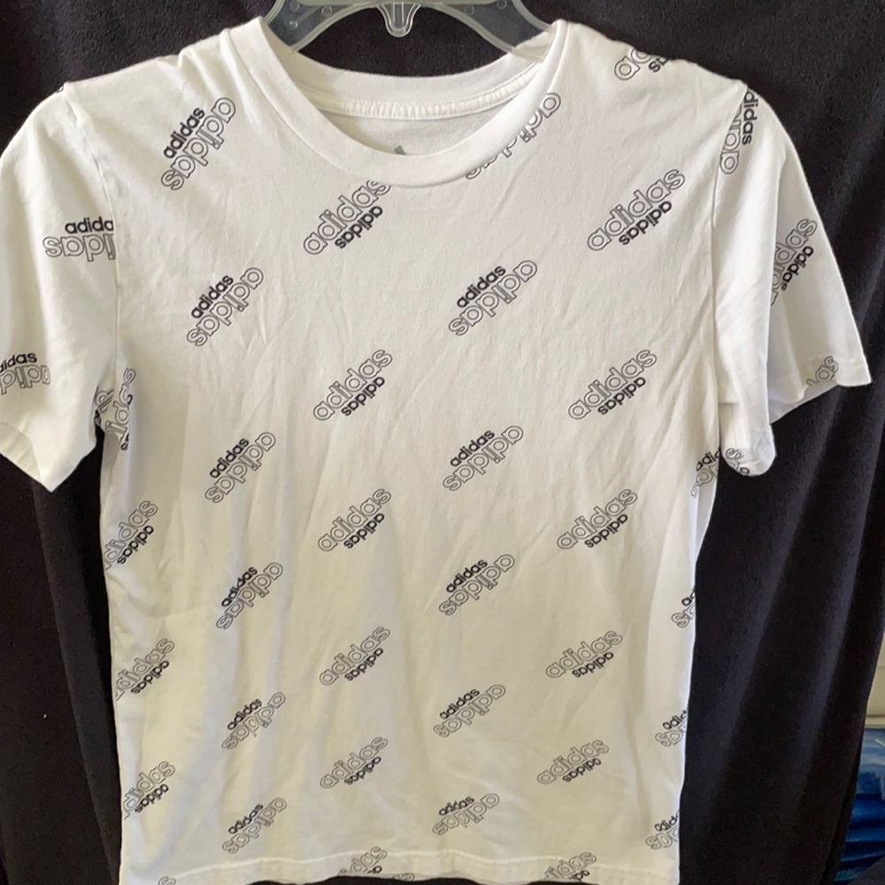 Youth medium adidas T-shirt